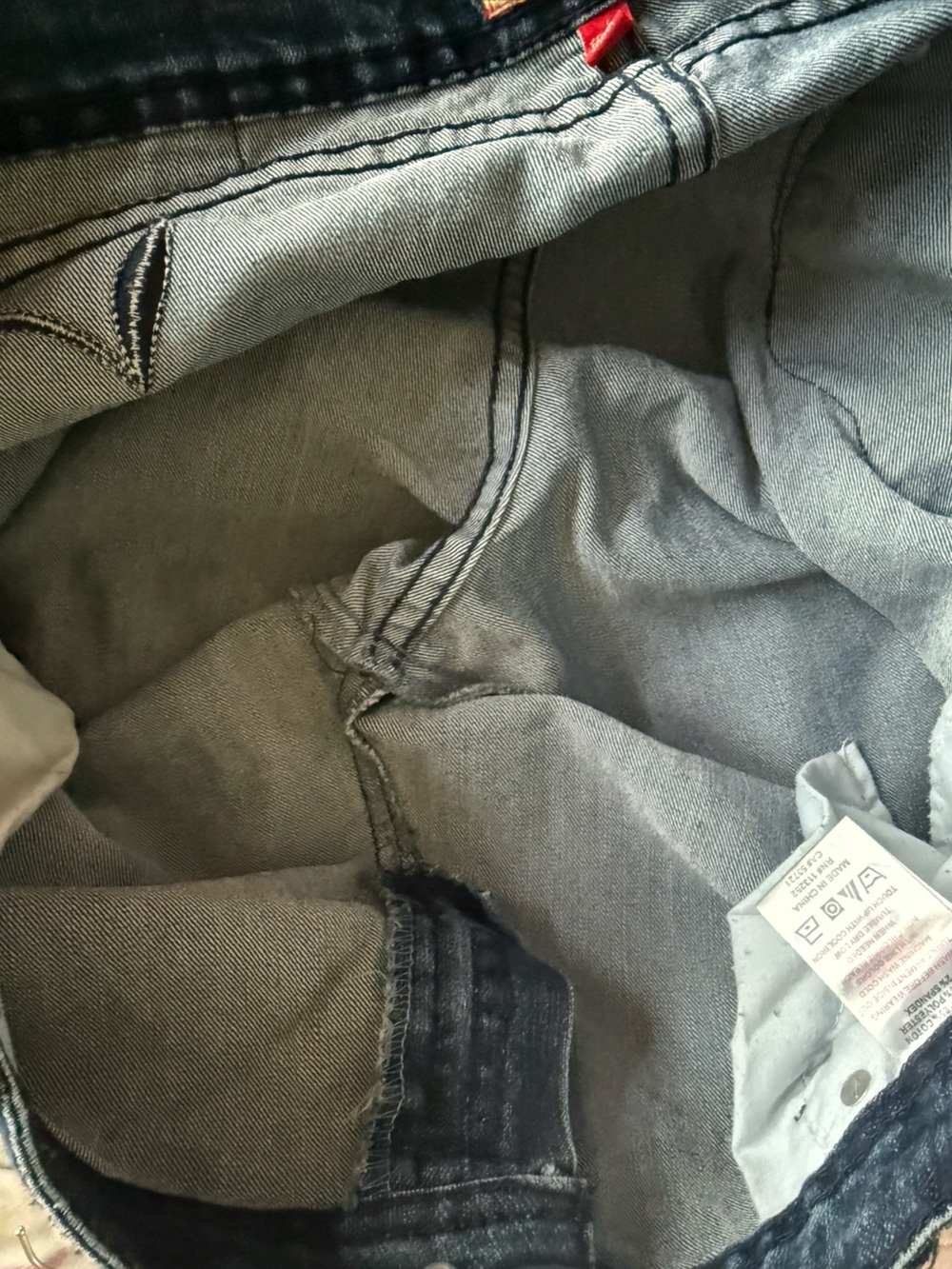 Vintage Y2K Low Rise Apple Bottoms Dark Wash Cargo Jeans Size 13/14 - Picture 13 of 16